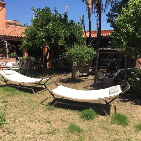 B B Casa Vacanze Il Pino Di Pino Lascari Luaran gambar